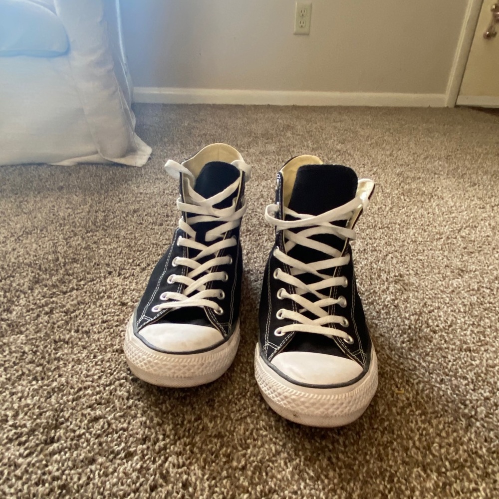 Men’s Hightop Converse WORN ONCE